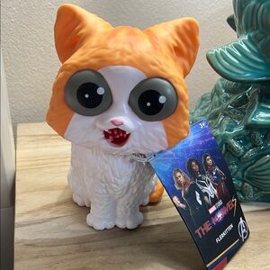 Disney Parks Avengers The Marvels
Yellow Flerkitten Figure.-NWT
